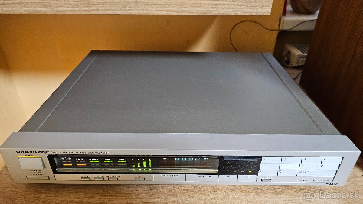 Tuner ONKYO INTEGRA - 3