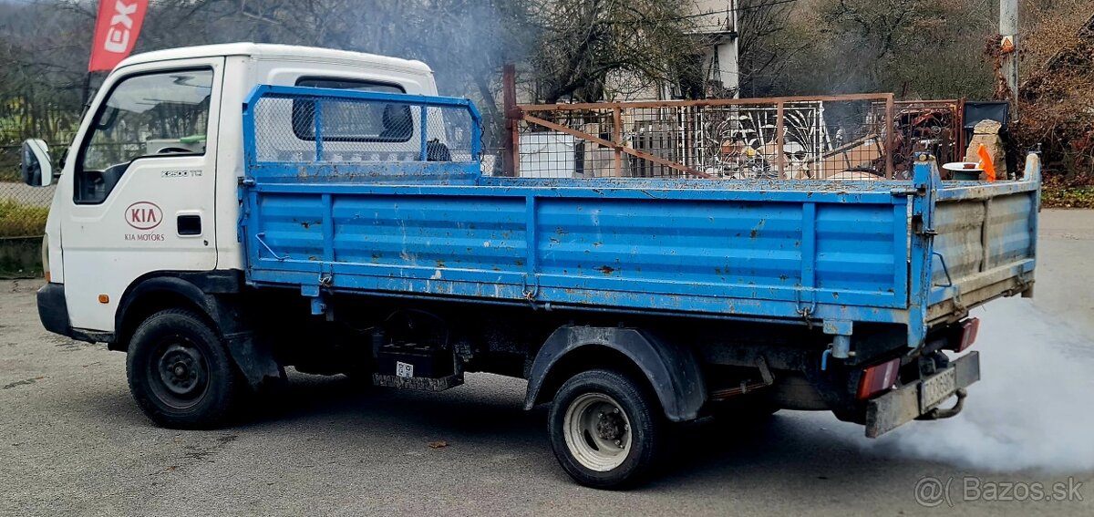 Kia K2500 - trojstraný sklápáč - 3