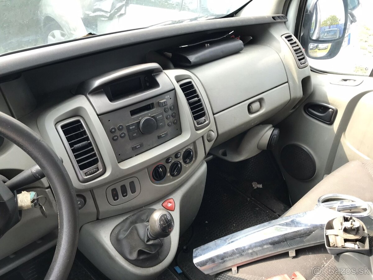 Opel vivaro 2,0 tdci 2008 - 3