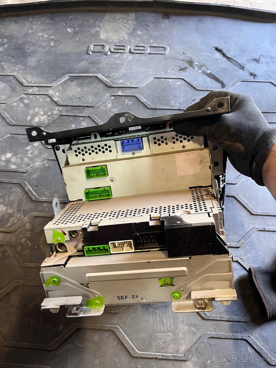 Honda Accord radio - 3