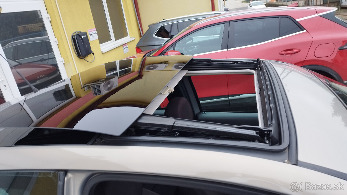 Predám Lancia Ypsilon 1.4 - 3