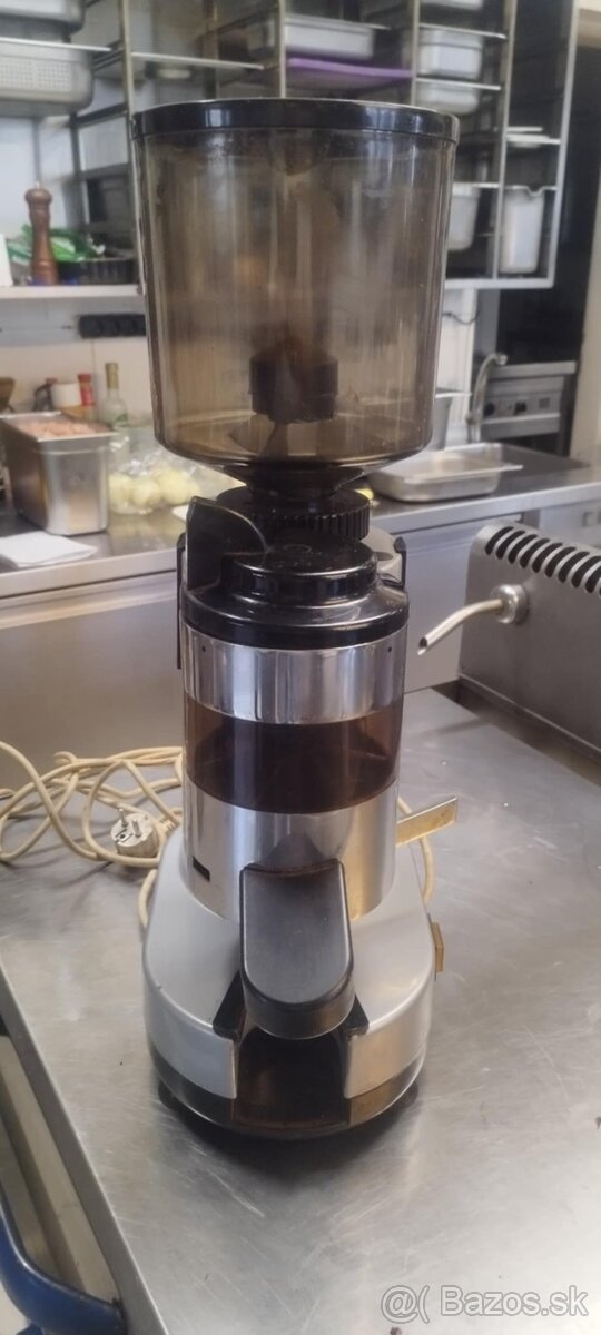 Mlynček na kávu - 3