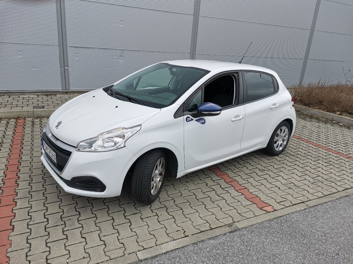 Peugeot 208 - 3
