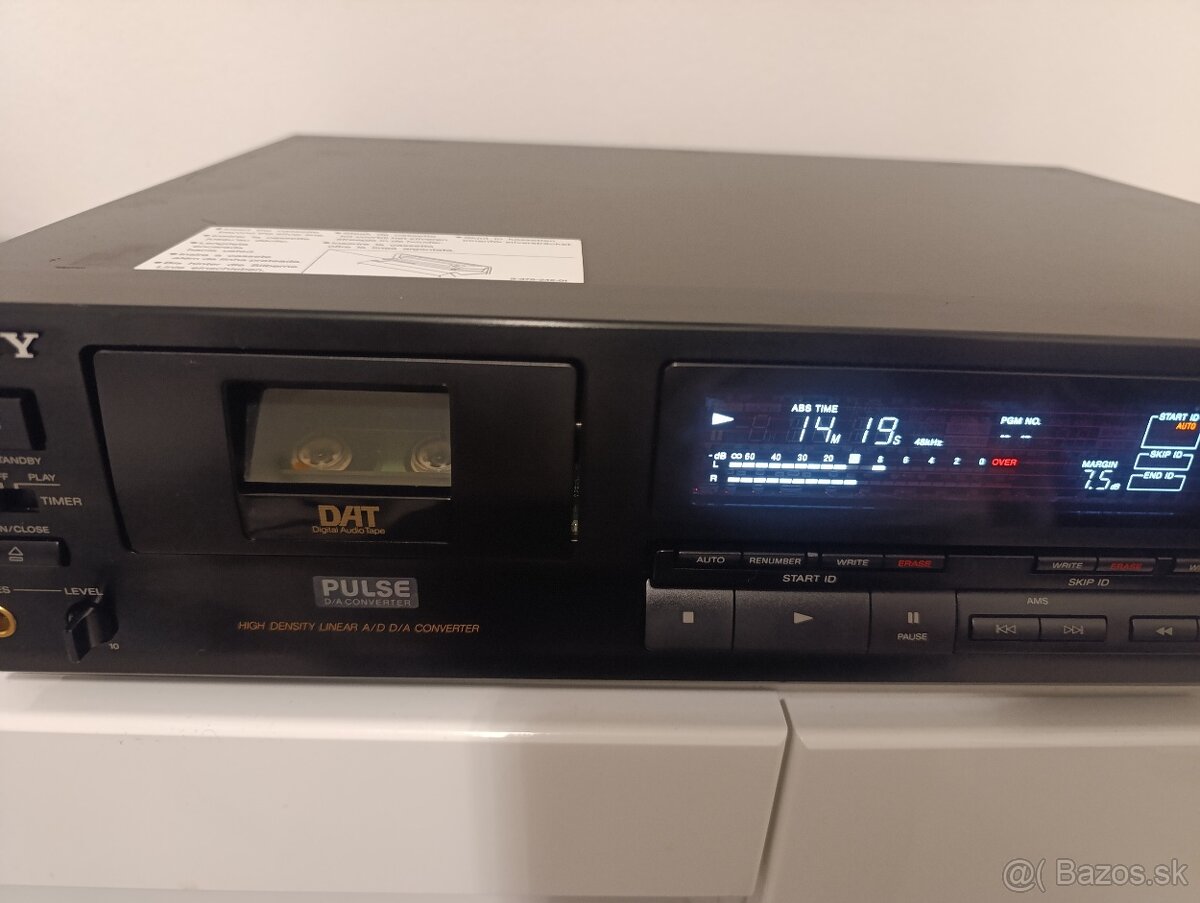 Sony-DAT Rezervované - 3