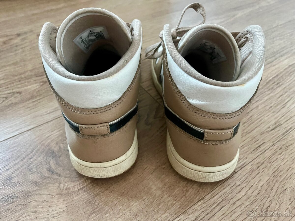 Nike Air Jordan 1 Mid Desert - 3