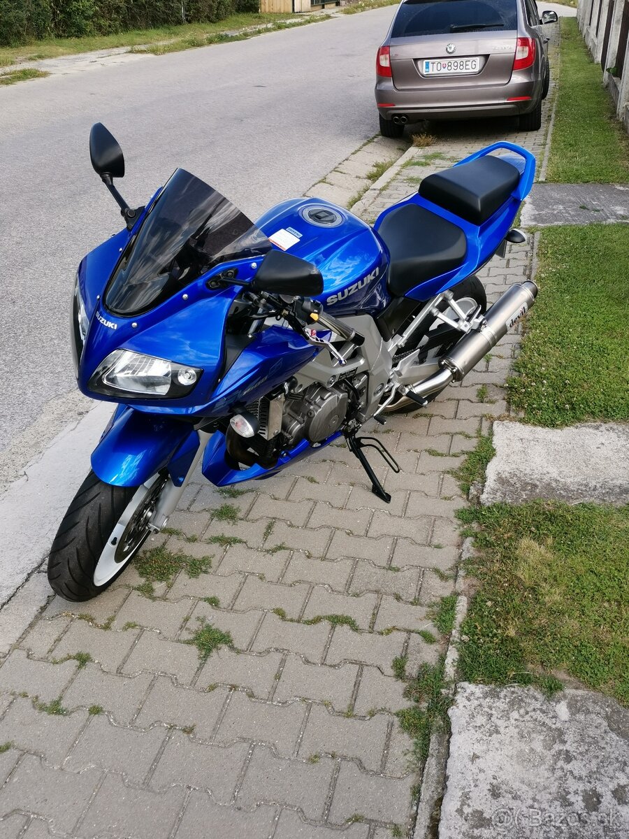 Suzuki SV 1000 S - 3