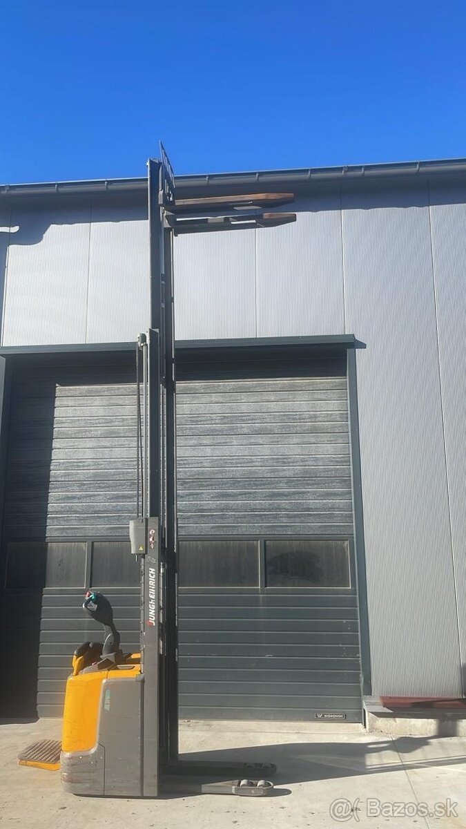 Elektricky paletovy vozik Jungheinrich ERC 212 (4,7 m) Li-on - 3