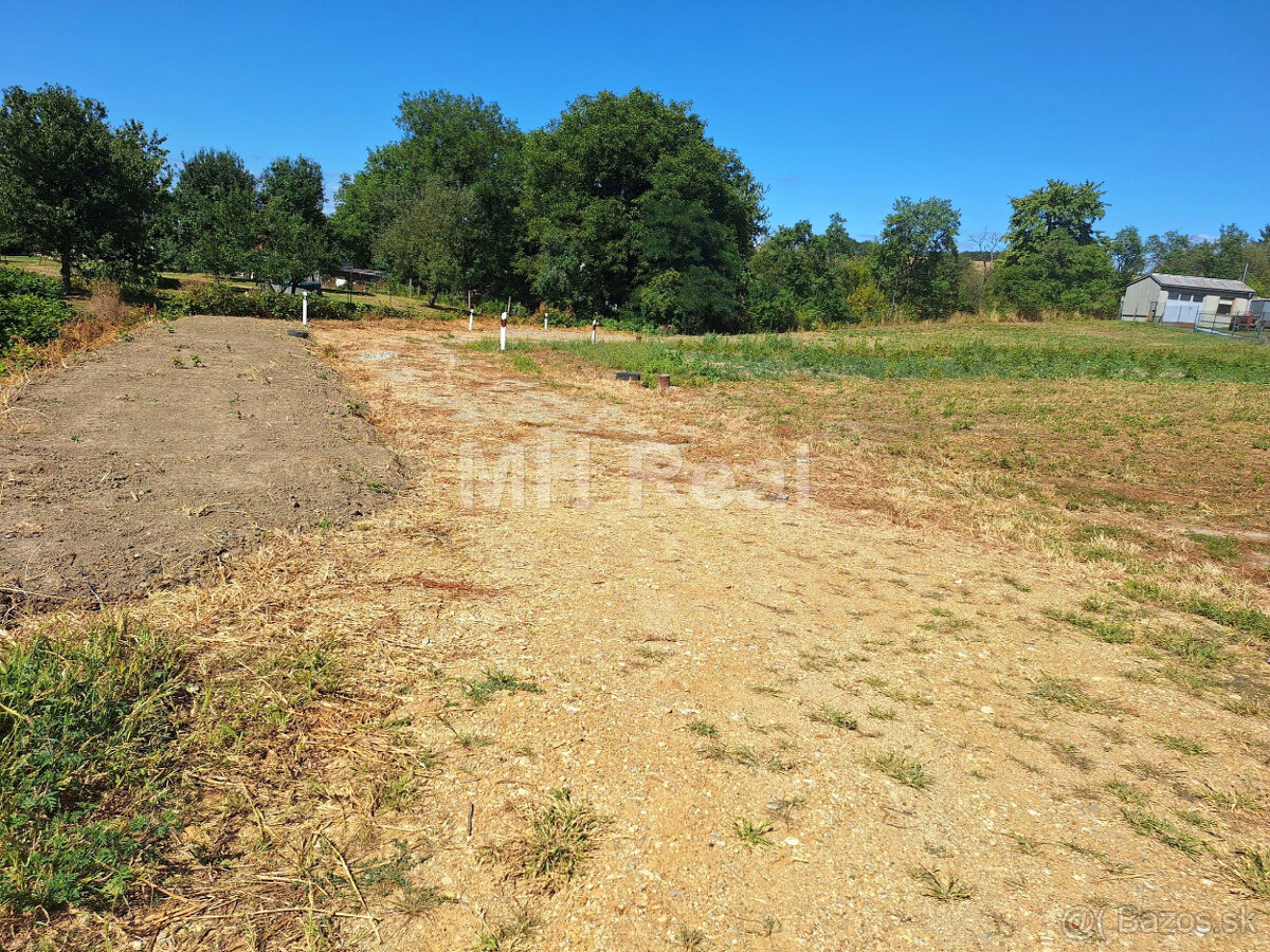 CHRASTNÉ - pozemok so stav. povolením Pekné prostredie - 3