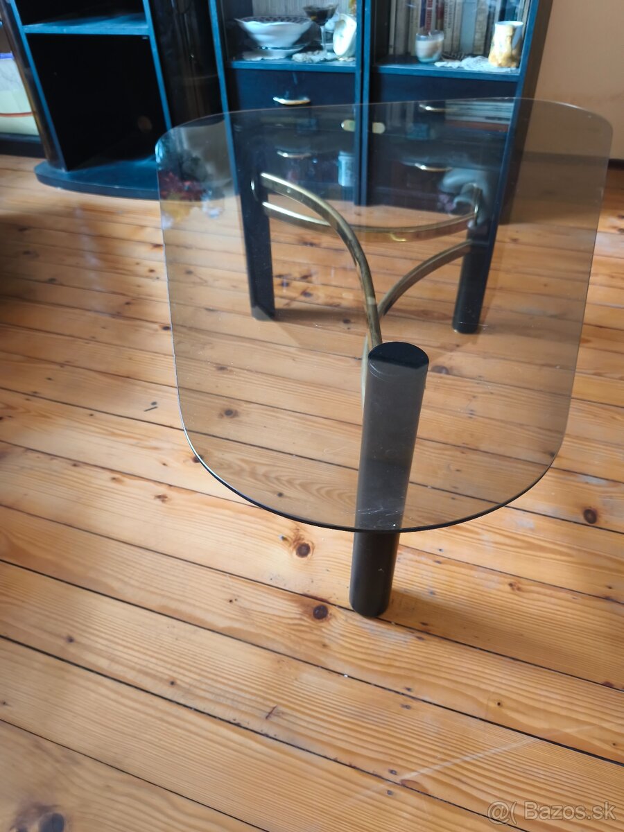 Konferenčný stolík - 3