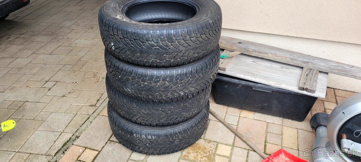 215/70 r16 zimne pneu - 3