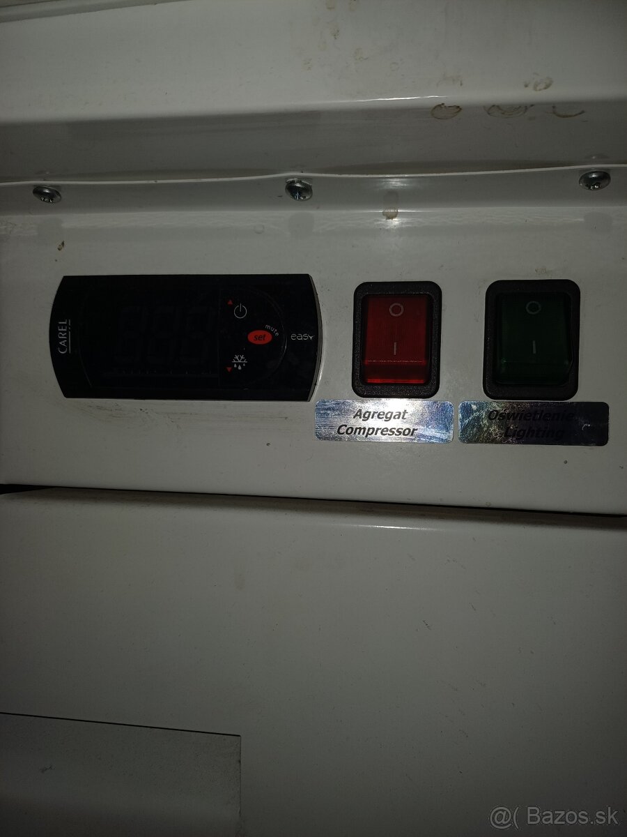 Chladiaca vytrina - 3