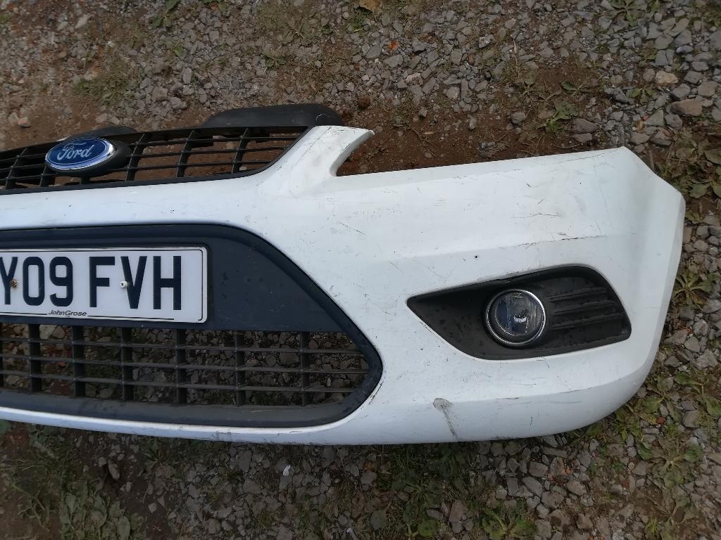 Ford Focus 08- predný nárazník kompletný - 3