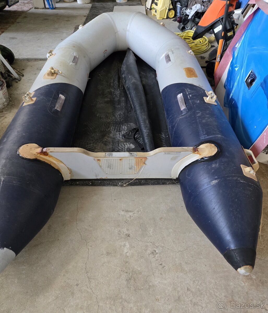 Gumový motorový čln - 3