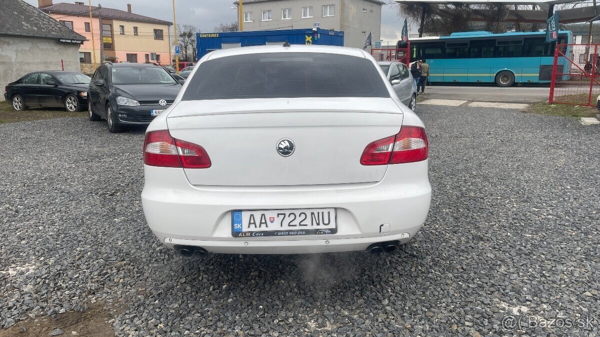 Predám Škoda Superb 3.6 benzín DSG 2013 - 3