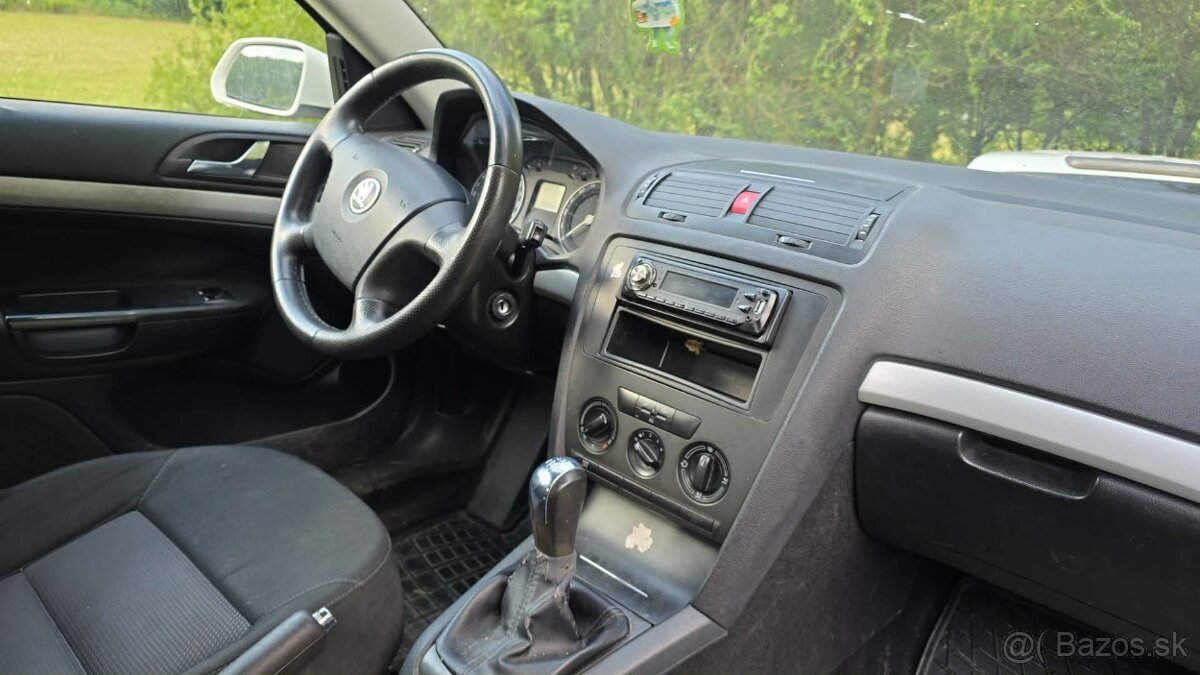 Škoda Octavia II 1.6 - 3