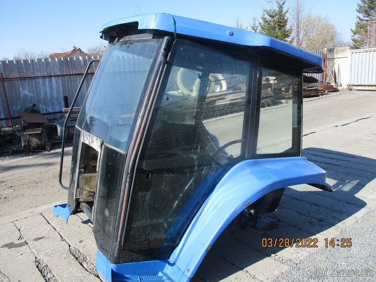 Kabina Ford New holland - 3