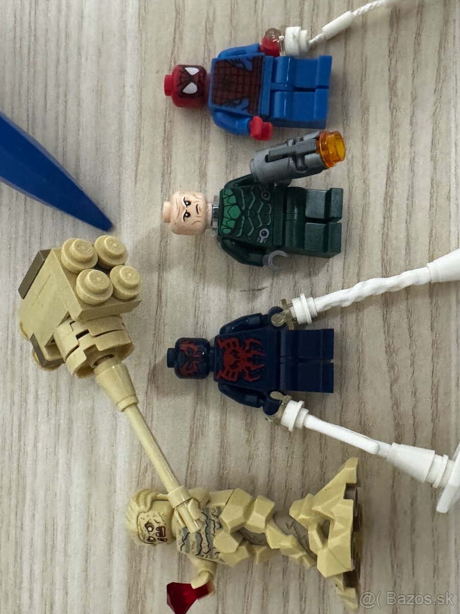 LEGO Marvel 76114 Spider-Man’s Spider Crawler / Spider-Man a - 3