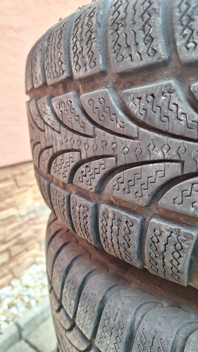Disky R15 5x114.3 Nokian 195/65 - 3