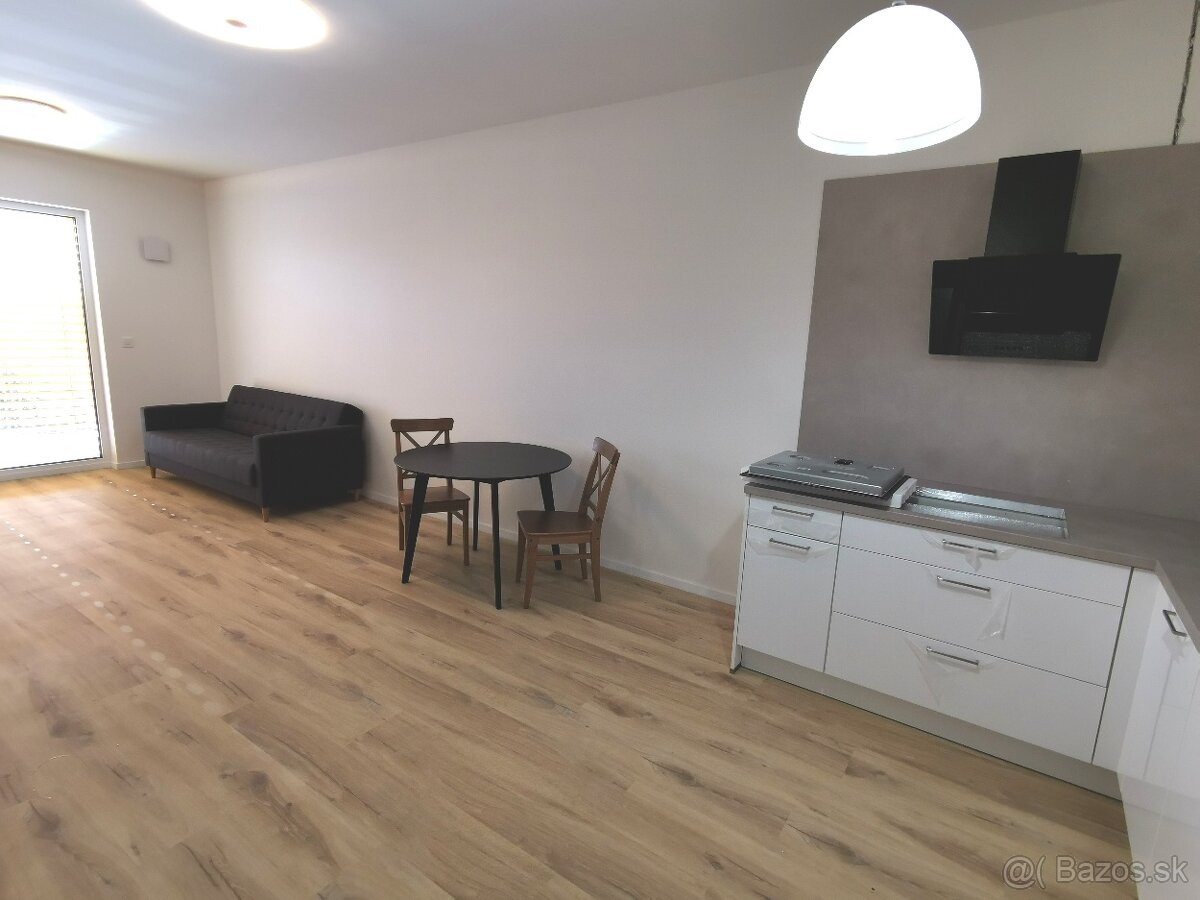 Prenájom 2kk bytu Nitra-centrum - 3