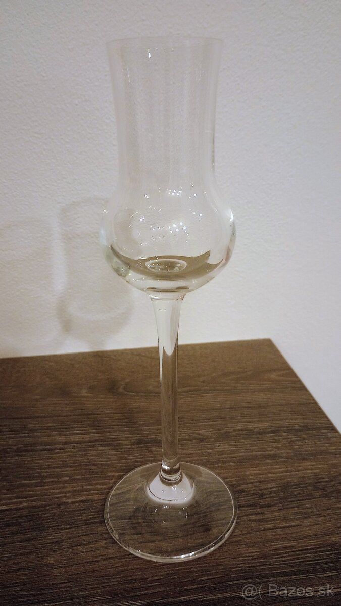 Poháriky na stopke na alkohol - 3