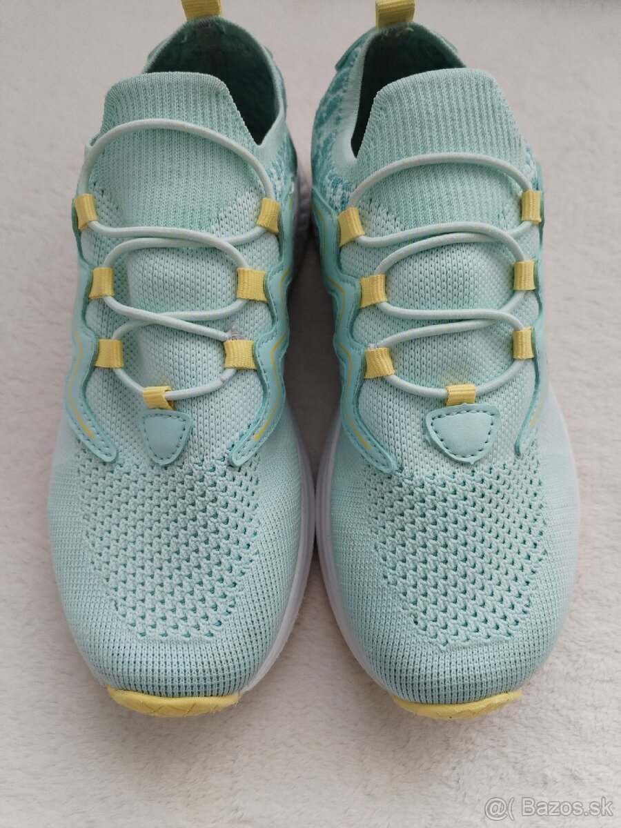 Nazúvacie tenisky veľ.35 - 3