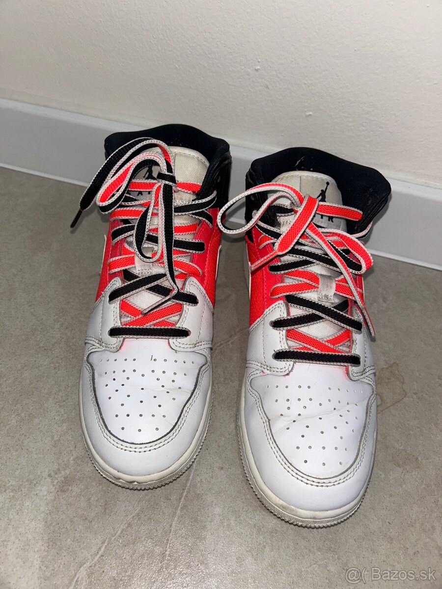 Air Jordan 1 Mid Se - 3