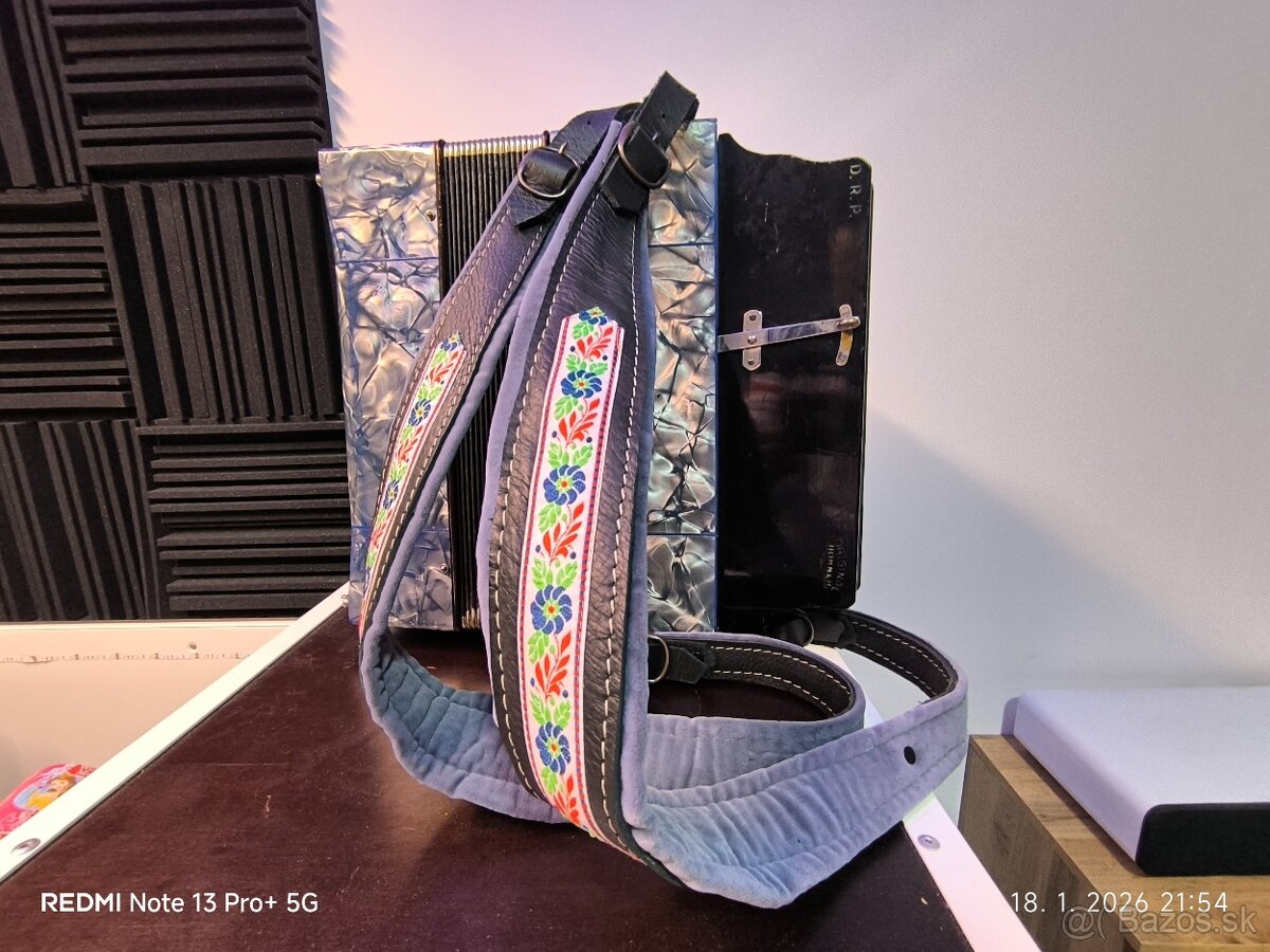 Predám heligonku HOHNER Club IV - 3