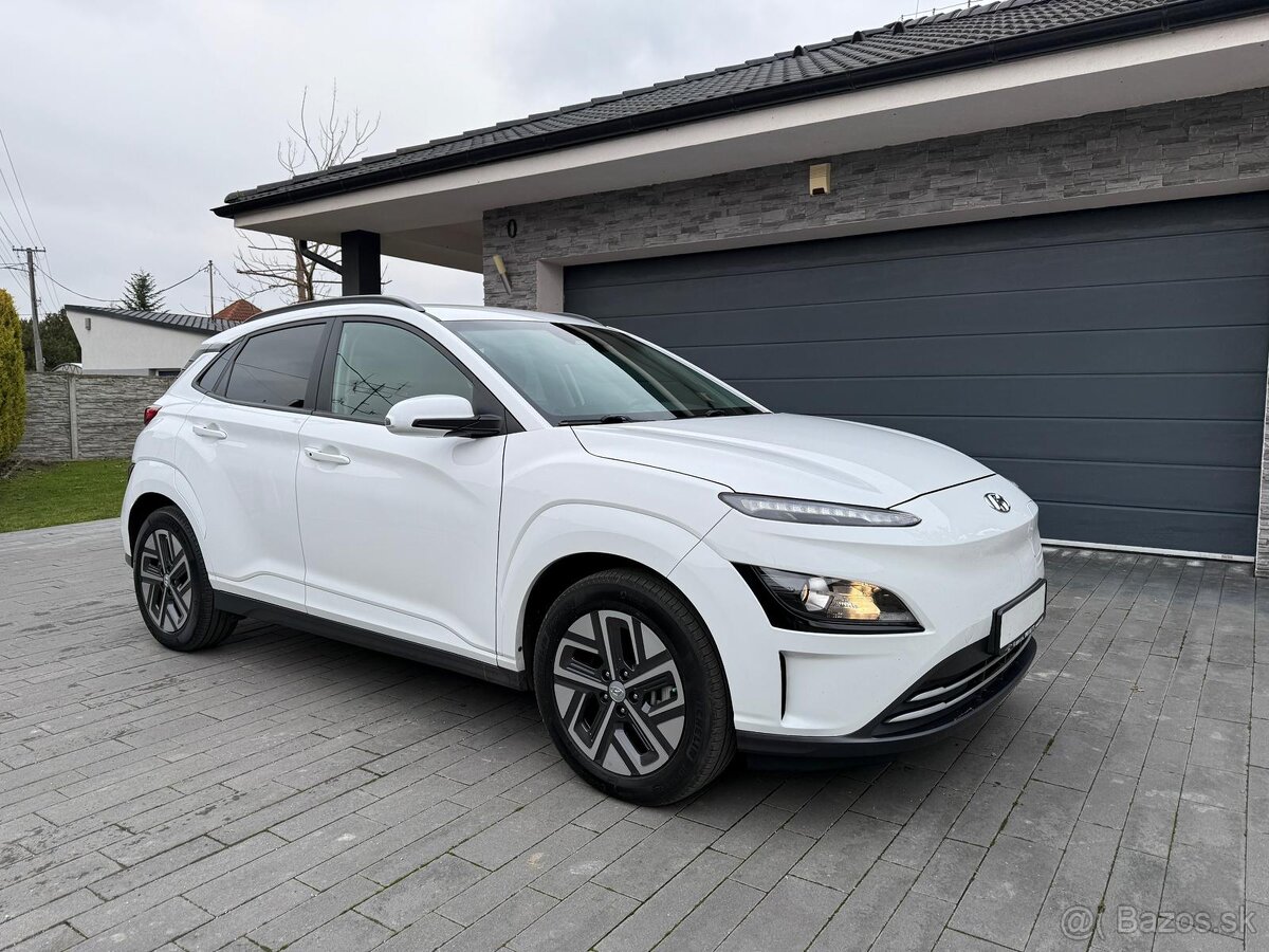 Hyundai Kona Electric - 3