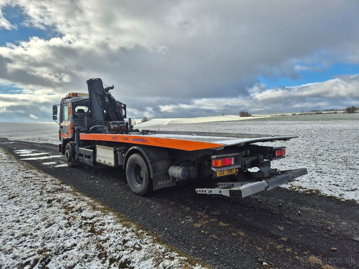 Odtahový speciál MAN M90 18.272 - 3