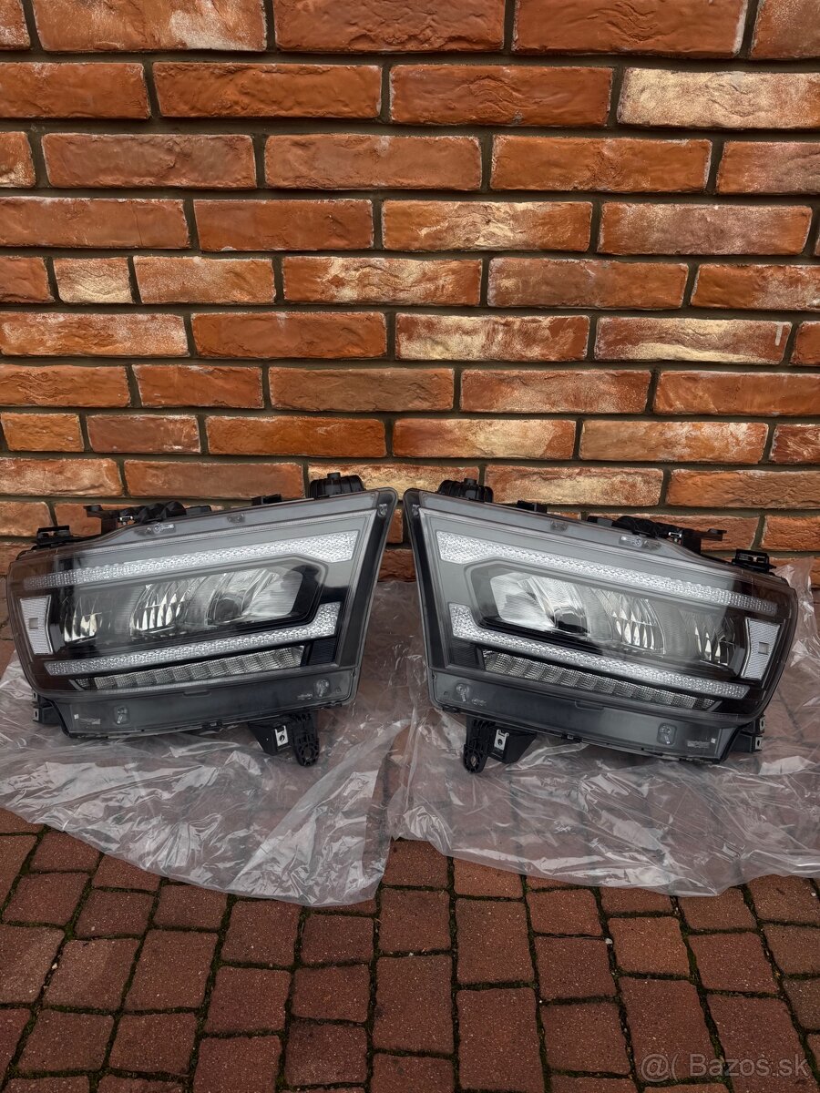 Svetla Dodge Ram 1500 2019-2022 - 3