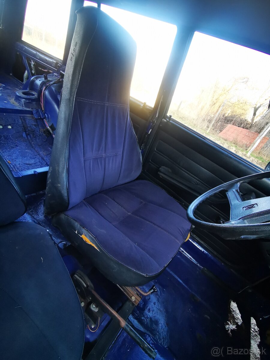 Lada Vaz Žiguli 2107 sedačky - 3