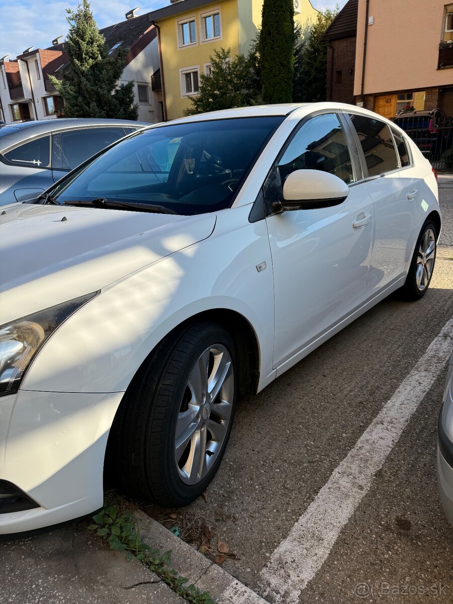 Predám Chevrolet Cruze - 3
