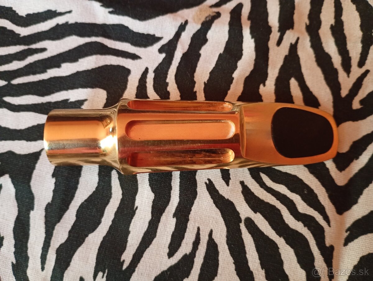 Hubica,tenor saxofon Claude Lakey USA 8 - 3