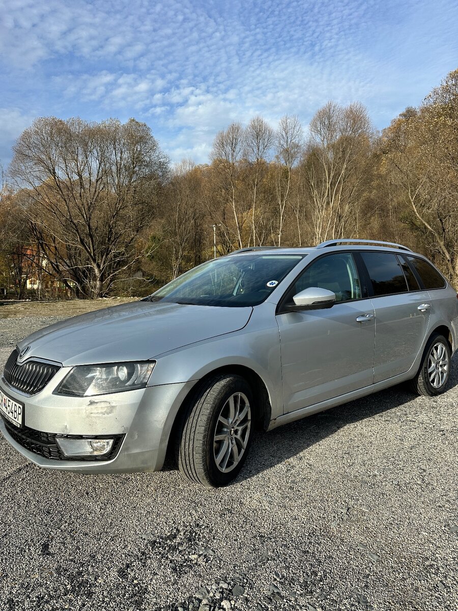 Škoda Octavia Combi 1.6 TDI 77 kW – Bi-Xenóny, Panoráma - 3