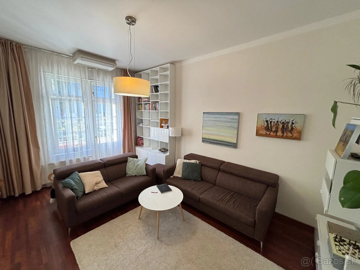 PRIESTRANNÝ 4iz byt v mestskej vile pod hradom - 3