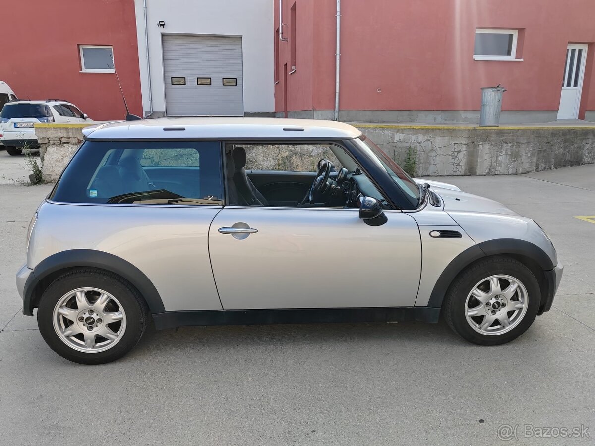 Predám Mini Cooper Seven 1,6 benzín, 66kw, 90PS - 3