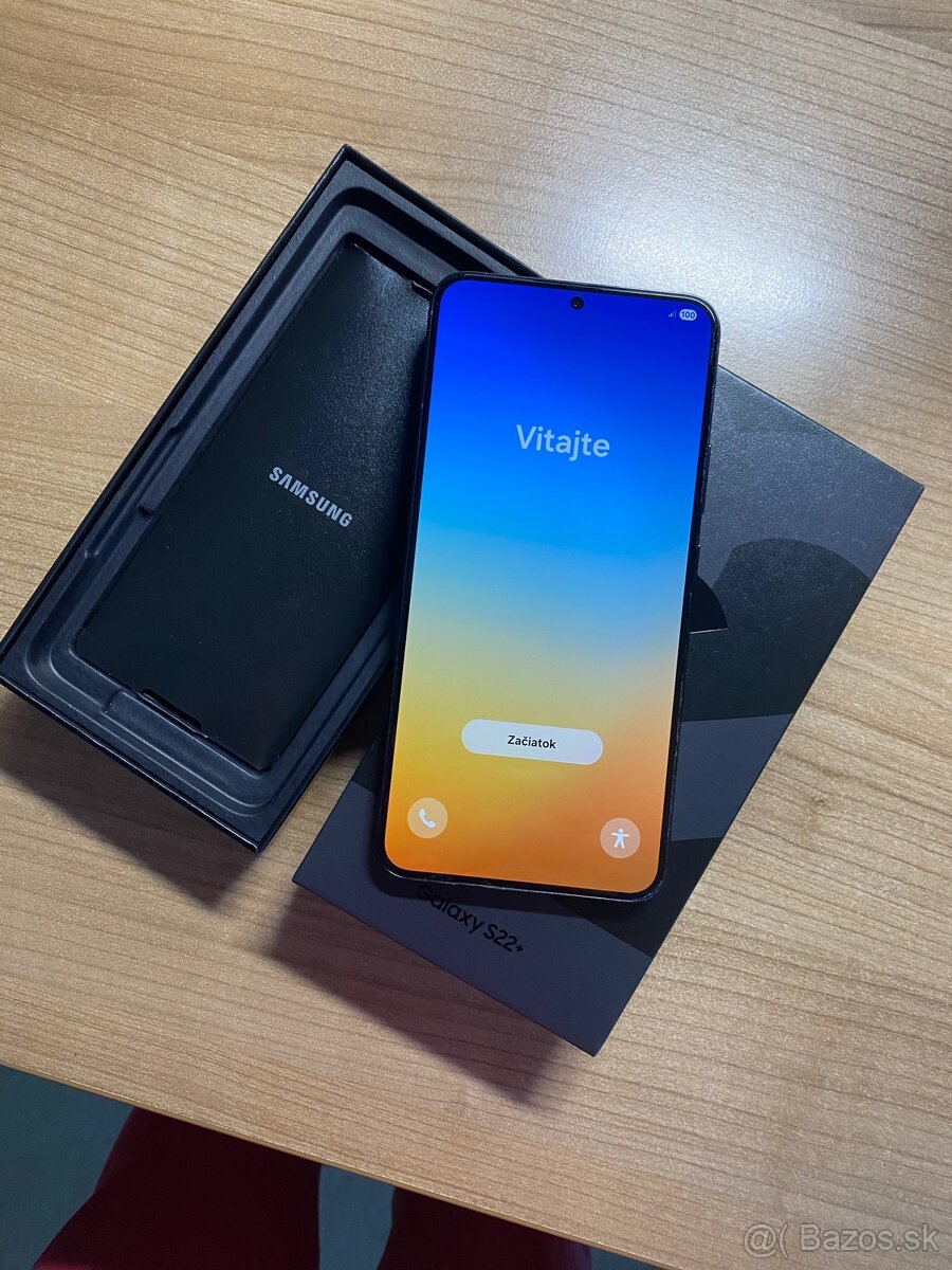 Samsung galaxy S22+, 256 GB - 3