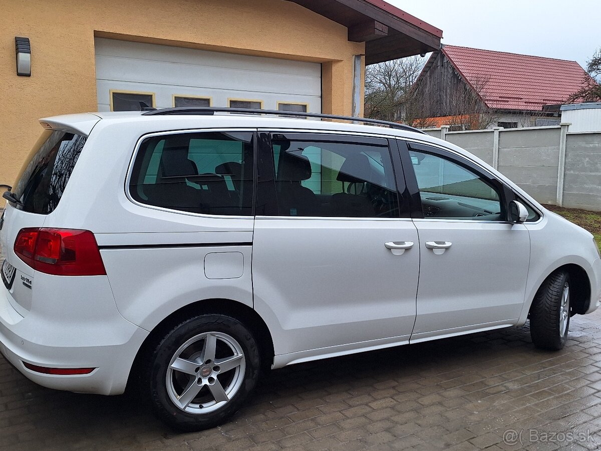 Volkswagen Sharan 2.0 Tdi 103 kw 5/2011 AT/6 DSG - 3