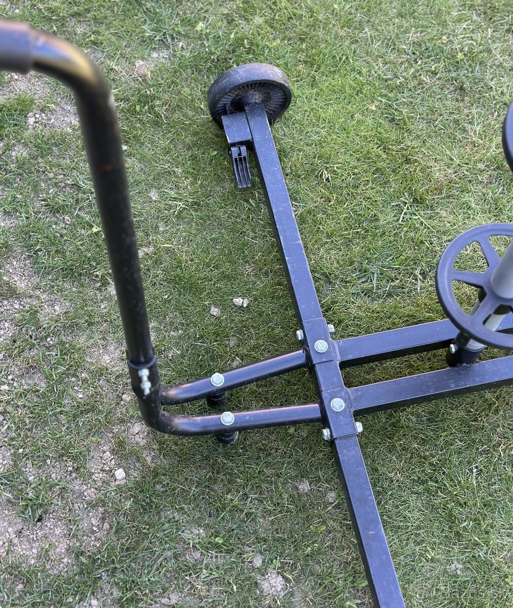 Stojan na uskladnenie kolies - 3