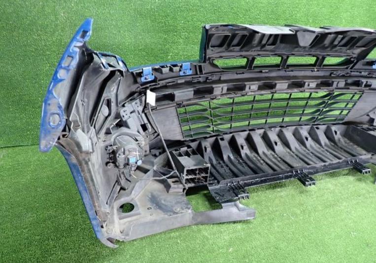 renault megane nárazník 2008-12 - 3