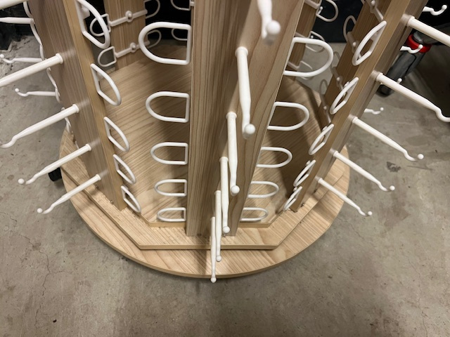 otočné stojany na koliečkach do obchodu - 3