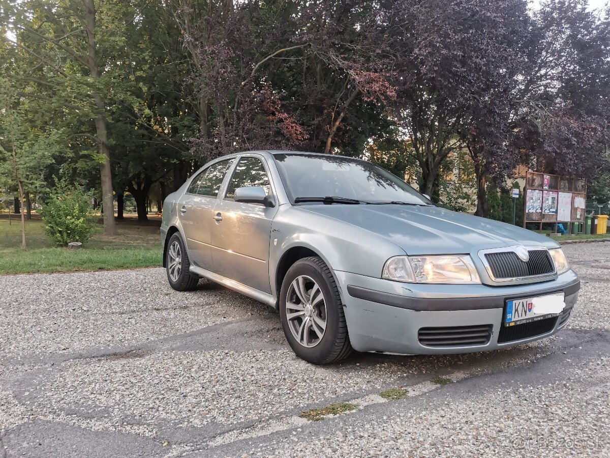 Škoda Octavia U1 1.6 75 kW - 3