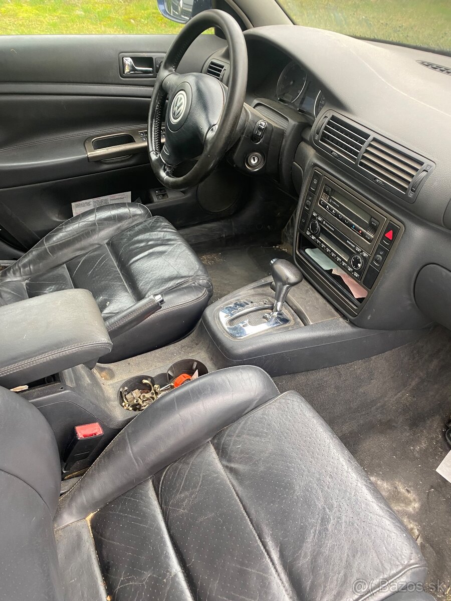 VOLKSWAGEN PASSAT VARIANT - 3