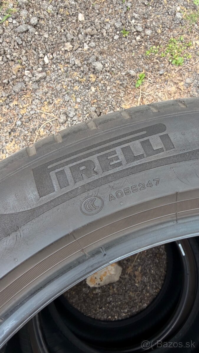 255/45R19 Pirelli Scorpion - 3