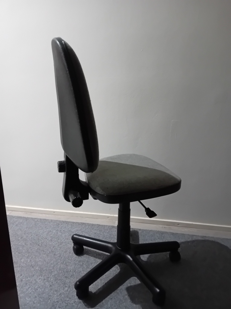 Kancelarska stolicka - 3