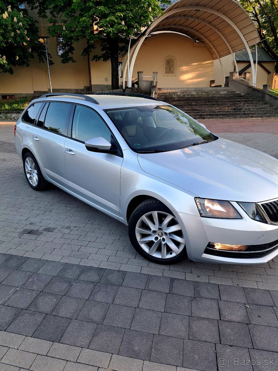 ŠKODA OCTAVIA COMBI 2019 - 3