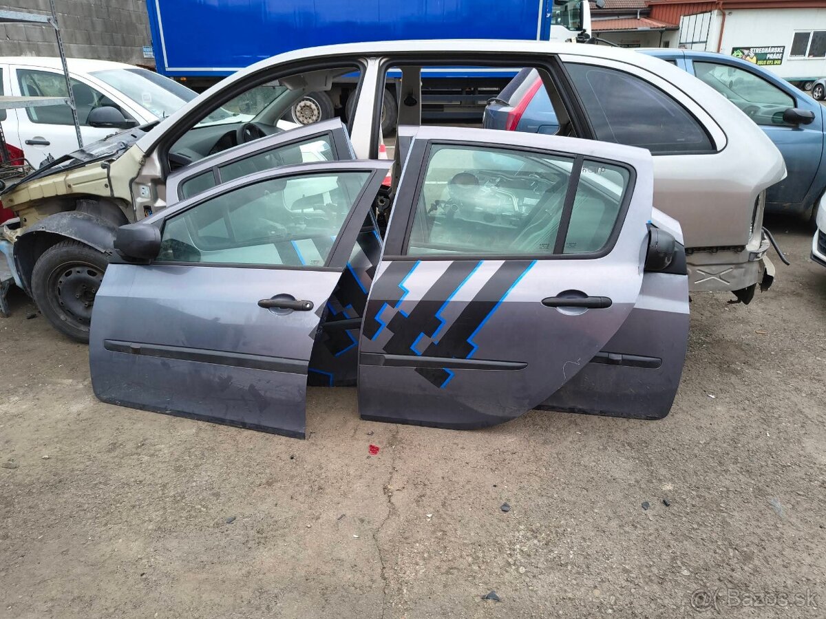Clio r.v.2009 - 3
