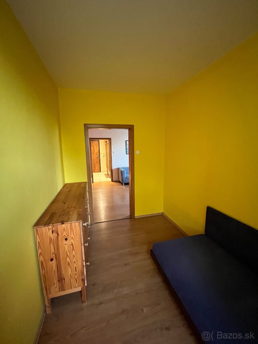 Menší 3 izb byt Valachovej v Dubravke – foto 3