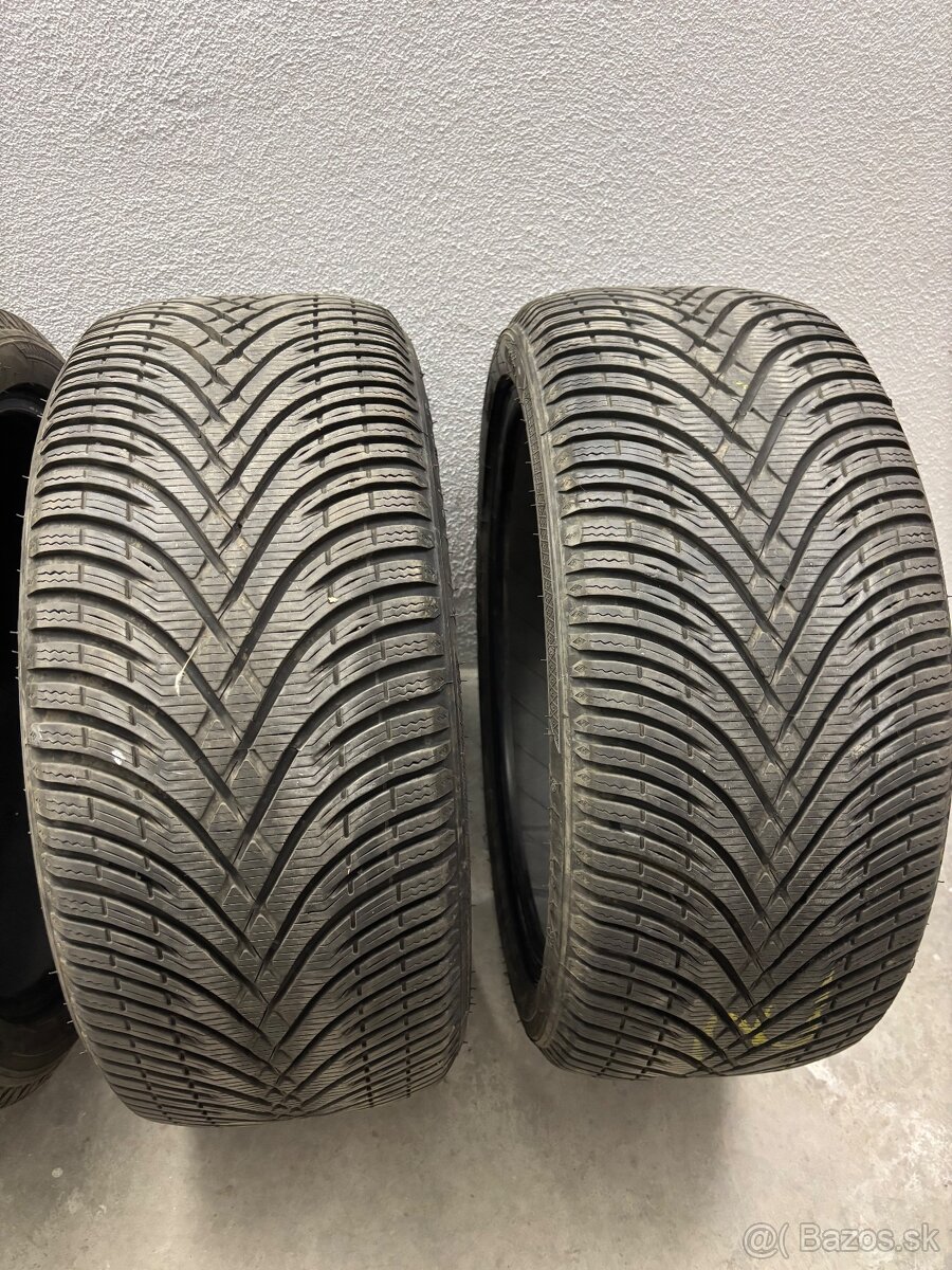 Barum 235/40 R19 - 3