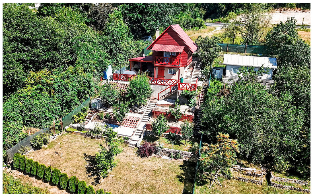CELOROČNE / REKONŠTRUKCIA / CHATKA / ŠALKOVÁ / BB / - 3